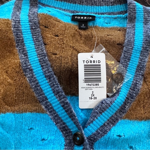 Torrid Vegan Cashmere Pullover Henley Sweater Striped Size 2x NWT Brand New - Picture 3 of 9